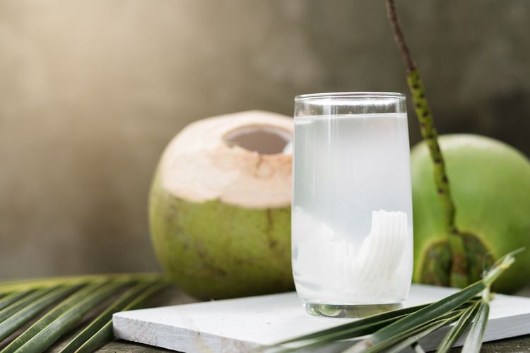 Bolehkah penderita diabetes minum air kelapa?