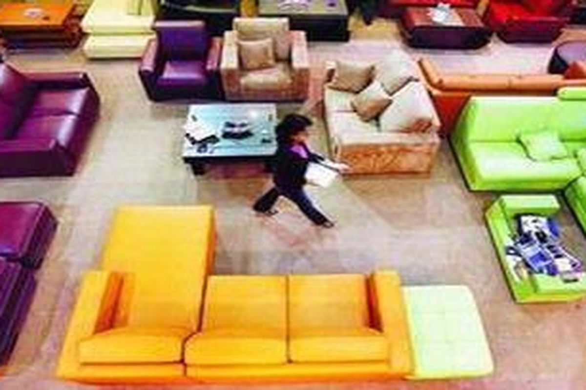 Produk mebel bersaing