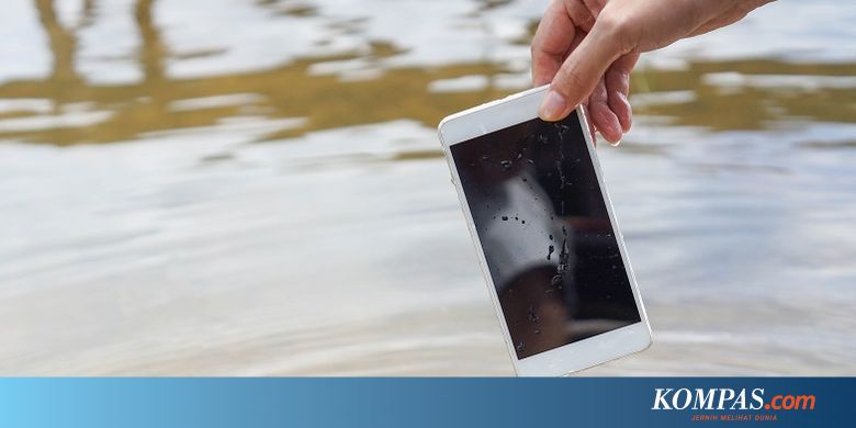 Langkah-langkah Menyelamatkan Ponsel yang Terendam Air