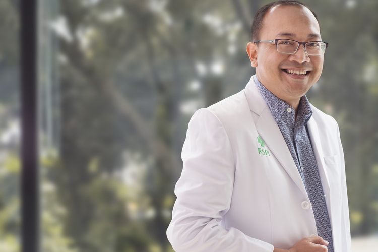 Dr. dr. Matheus Tatang Puspanjono, Sp.A , M.Klinik Ped, Dokter spesialis anak RS Pondok Indah - Pondok Indah dan Bintaro Jaya.