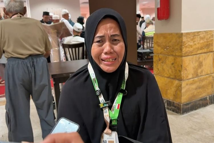 Rumah Hancur Diterjang Banjir Aceh, Hartati Akhirnya Bisa Berangkat Haji