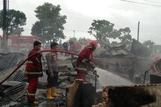 6 Kios Terbakar di Kampar, Karyawan Penjual Bakso Tewas