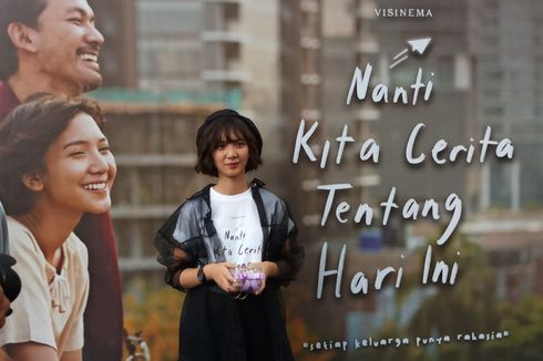 Demi Film NKCTHI, Sheila Dara Pinjam Karya Seorang Seniman