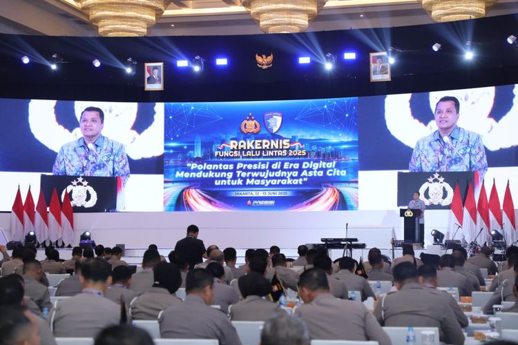 Wakil Menteri Pendayagunaan Aparatur Negara dan Reformasi Birokrasi (Wamen PANRB) Purwadi Arianto Rapat Kerja Teknis (Rakernis) Korlantas Polri 2025 di Jakarta, Jumat (13/6/2025).