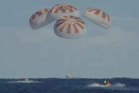 Resmi Sudah, Uji Penerbangan Kapsul Astronot Milik SpaceX Sukses