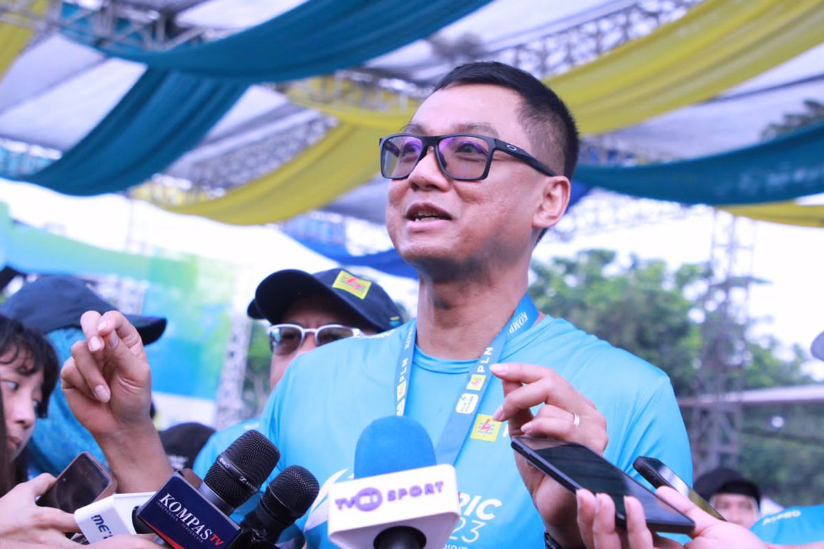 Direktur Utama PT PLN, Darmawan Prasodjo, saat berbicara kepada awak media termasuk Kompas.com seusai PLN Electric Run 2023 di Scientia Square Park Gading Serpong pada Minggu (10/12/2023).