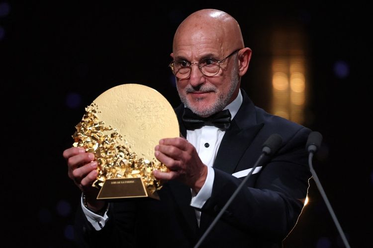 Luis de la Fuente Pelatih Terbaik Ballon d'Or 2026: Ini untuk Seluruh Tim