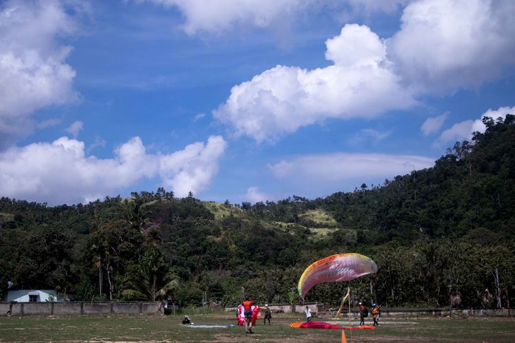 Landasan paralayang PON XX Papua 2021 di kawasan Entrop Kota Papua, Sabtu (25/9/2021) siang.