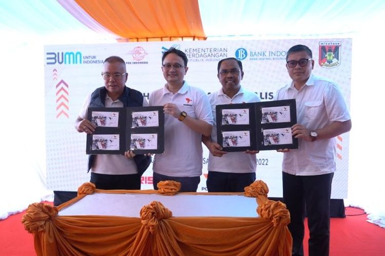 Pos Indonesia bersama Kemendag meresmikan program Digitalisasi Pasar Rakyat di Kabupaten Minahasa, Sulawesi Utara, Jumat (11/11/2022). 