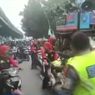 Cerita Kasat Lantas Jakarta Timur Halau Buruh yang Memaksa Masuk Tol Pakai Sepeda Motor