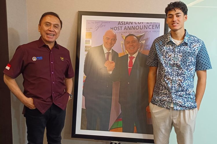 Rafael Struick tiba di Indonesia dan langsung hadir untuk melakukan koordinasi di kantor PSSI di GBK Arena, Senayan, Jakarta pada Senin (19/12/2022) sore WIB.