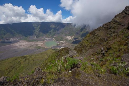 Pendakian Gunung Tambora di NTB Ditutup Sementara