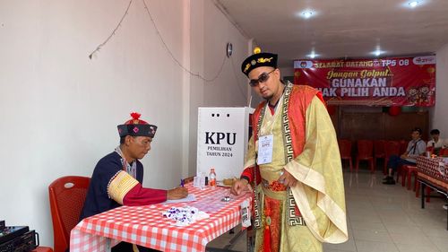 TPS Bernuansa Budaya Tionghoa di Sukabumi, Tarik Perhatian Pemilih Pilkada 2024