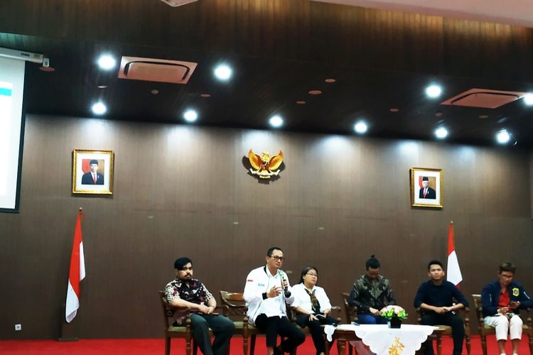 Direktur Jenderal Aplikasi Informatika Kementerian Komunikasi dan Informatika (Kemenkominfo) Samuel Abrijani Pangarepan dalam diskusi di Kantor Kemenkominfo, Jakarta Pusat, Senin (9/3/2020). 