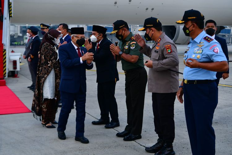 Wakil Preisden Ma'ruf Amin tiba di Bandara Soekarno-Hatta, Rabu (13/7/2022) pagi, setelah menjalani ibadah haji di Arab Saudi selama satu pekan.