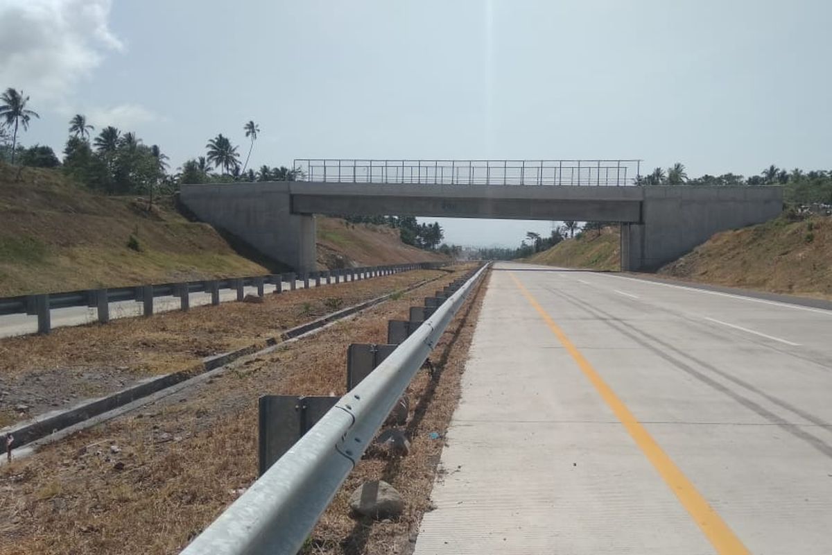 Jalan Tol Manado-Bitung