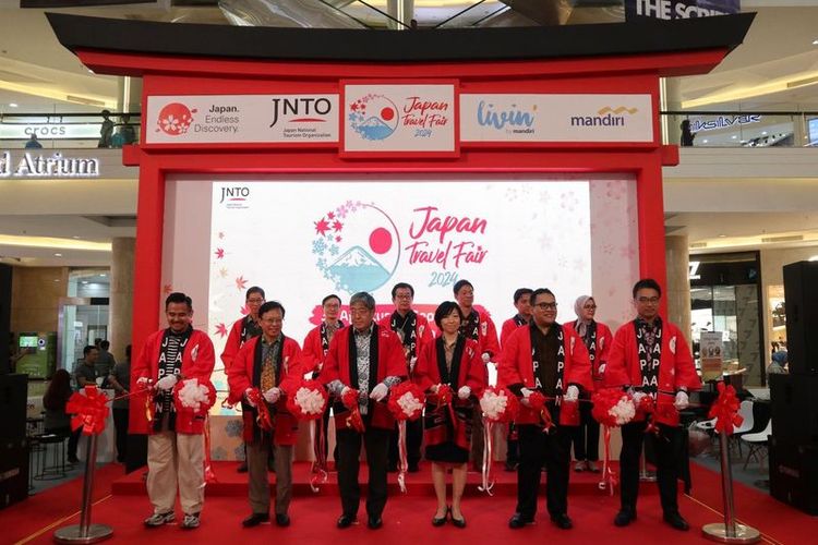 Bank Mandiri bersama Japan National Tourism Organization (JNTO) Jakarta menggelar pameran Japan Travel Fair (JTF) 2024 di Grand Atrium dan Mosaic Walk, Kota Kasablanka, Jakarta Selatan (Jaksel), mulai Jumat (30/8/2024) hingga Minggu (1/9/2024).