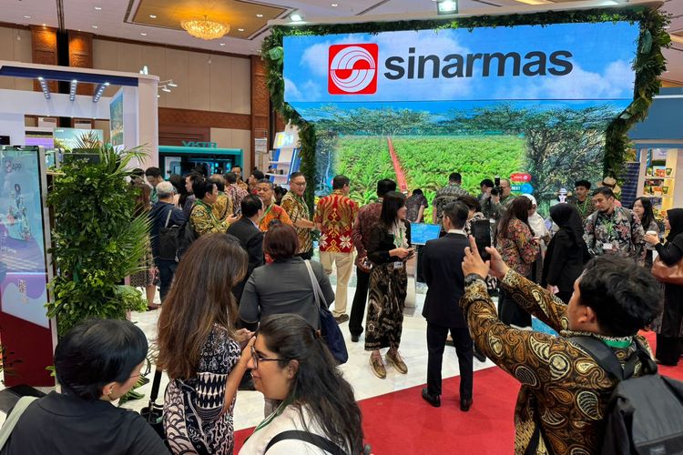 Sinar Mas pada gelaran Indonesia International Sustainability Forum (IISF) 2024 di Jakarta Convention Center, Jumat (6/9/2024).