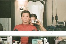 Tom Holland Beri Ucapan Manis untuk Zendaya yang Berulang Tahun ke-25 