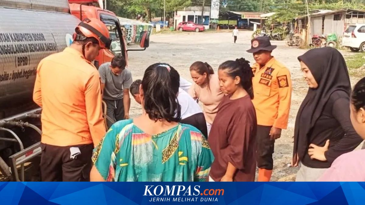 Warga Terpaksa Cari Air hingga Gunung Pancar, BPBD Bogor Distribusikan 10.000 Liter Air Bersih