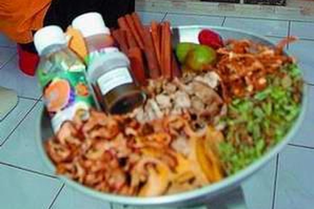 Meskipun terbuat dari bahan-bahan alami, herbal tidak boleh digunakan sembarangan karena mengandung zat kimia yang bisa meracuni tubuh.