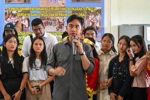 Minta Maaf ke Korban Banjir, Gibran: Saya Pastikan Pemerintah Maksimalkan Penanganan