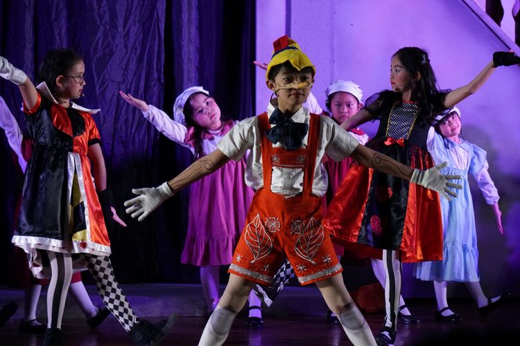 Sekolah Global Sevilla Pulo Mas, Jakarta, menggelar drama musikal mengangkat cerita My Son Pinocchio Jr pada 1 Maret 2024.