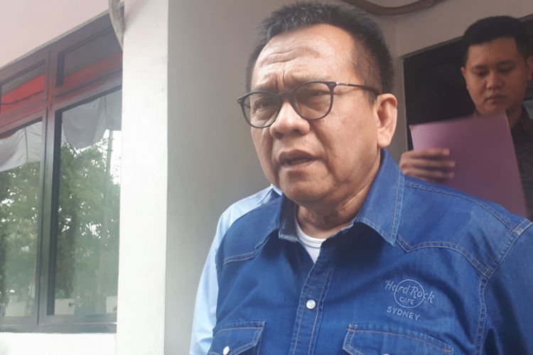 Politikus Partai Gerindra Mohamad Taufik datang ke kantor Badan Pengawas Pemilu (Bawaslu) DKI Jakarta, Kamis (20/9/2018). Ia datang untuk memenuhi panggilan Bawaslu terkait laporan yang dilayangkannya kepada Komisi Pemilihan Umum (KPU) DKI.