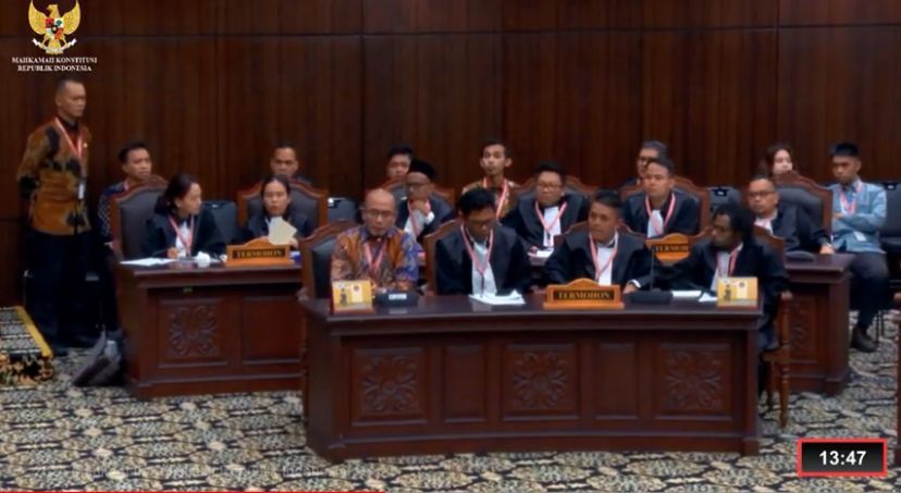 Ketua KPU Ditegur Hakim saat Sidang Sengketa Pileg di MK: Bapak Tidur, Ya?