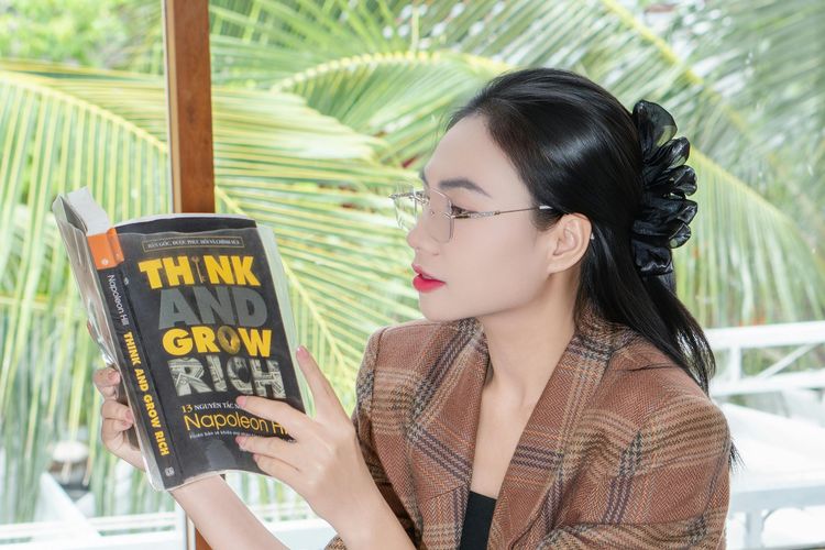 5 Gaya Berpakaian Orang dengan IQ Tinggi Menurut Psikolog, Apa Saja?