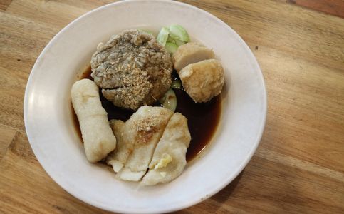 Where to Find and Indulge in the Best ‘Pempek’ in Jakarta