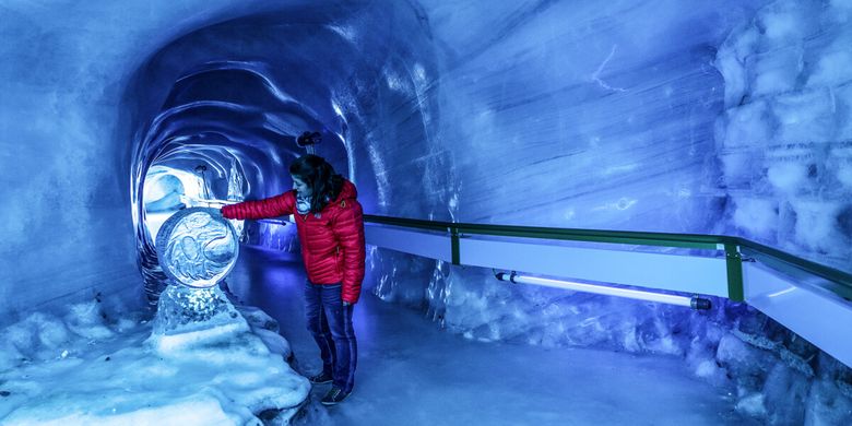 Tempat wisata di Swiss - Gunung Titlis.