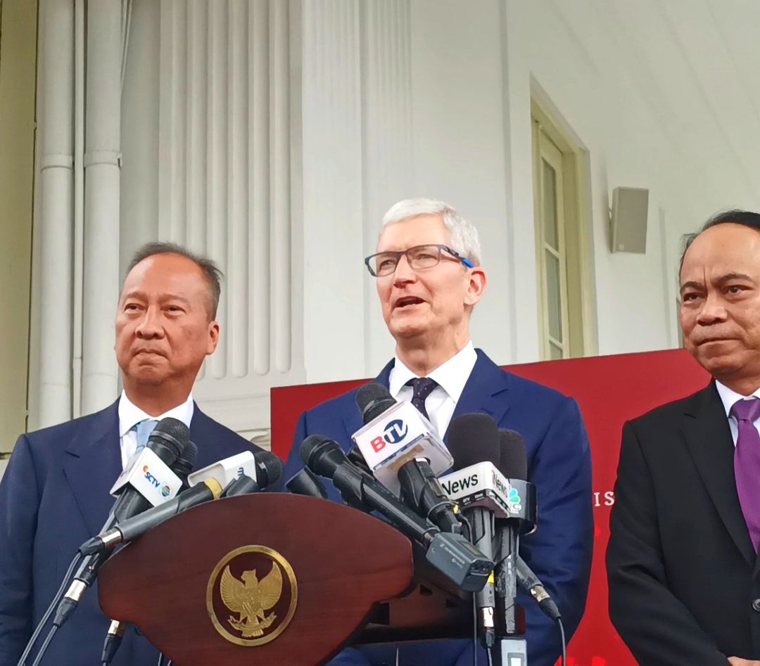 Bertemu Tim Cook, Jokowi Harap Apple Buka Pabrik di Indonesia 