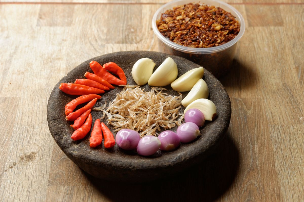 Ilustrasi ebi kering untuk sambal. 