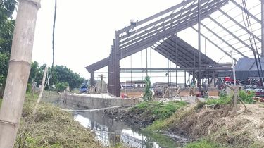 Usai Ditolak Petani Tambak, Pemkot Surabaya Minta Lapangan Padel Dibongkar Sesuai Izin