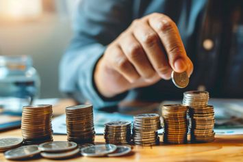 10 Kunci Sukses Warren Buffett yang Bisa Kamu Tiru