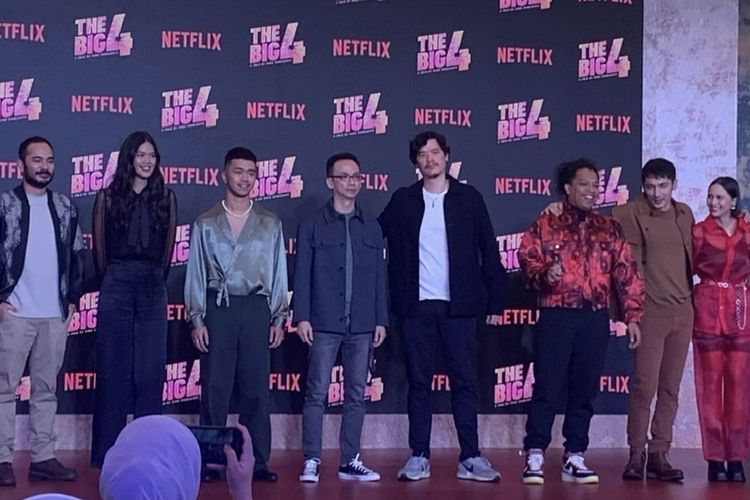 Deretan pemain film The Big 4 dalam jumpa pers di kawasan Kebayoran Baru, Jakarta Selatan, Kamis (15/12/2022). 