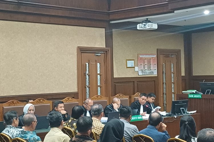 Sidang Tom Lembong Ungkap Koperasi TNI AD Pinjam Gula Pabrik Tomy Winata untuk Operasi Pasar