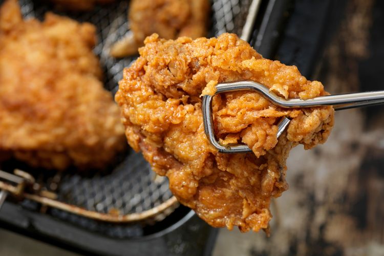 Resep Ayam Goreng yang Pedasnya Meresap Sampai ke Dalam