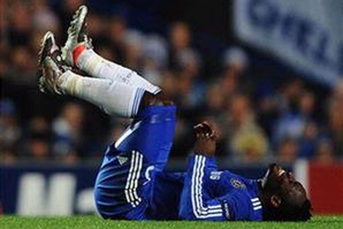 Gelandang Chelsea, Michael Essien.