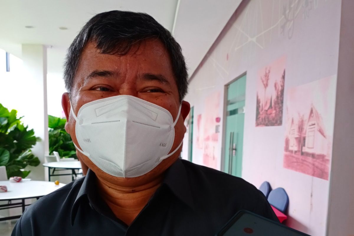 Bupati Garut Rudy Gunawan saat diwawancara soal perubahan status Gunung Cikuray di Fave Hotel, Kamis (19/11/2020)