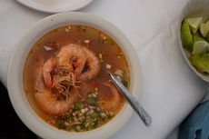 Resep Sop Udang Asam, Sajian Hangat untuk Makan Malam