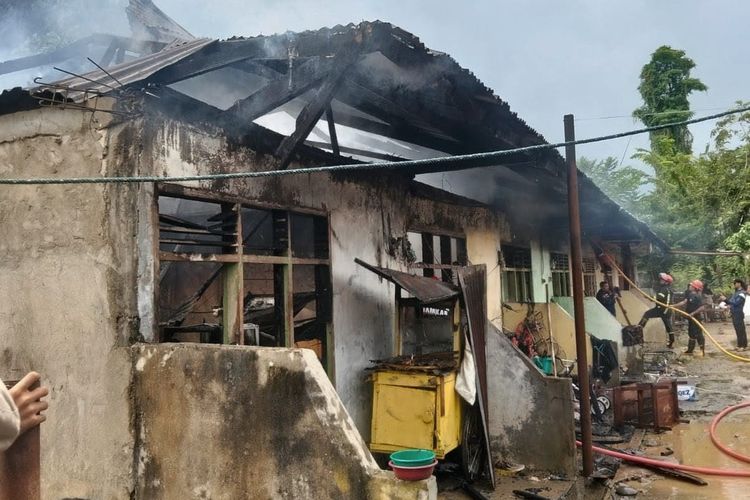 Naluri Ibu Tak Mengenal Takut: Dahlia Meninggal Saat Selamatkan Anak dari Kebakaran di Dharmasraya