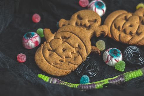 Resep Dracula Cookies, Kue Kering Cokelat buat Halloween