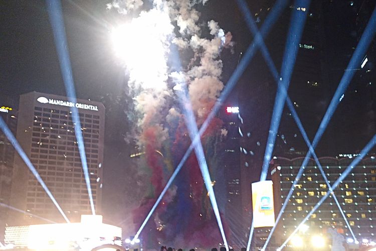 Pramono Pimpin Hitung Mundur Malam Tahun Baru 2026 di Bundaran HI