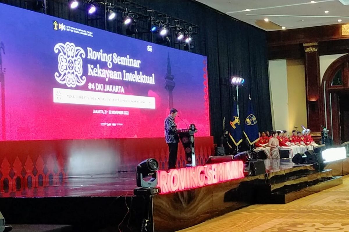 Sekretaris Daerah (Sekda) DKI Jakarta Marullah Matali saat memberikan sambutan dalam acara Roving Seminar Kekayaan Intelektual, di Jakarta Pusat, Senin (21/11/2022).