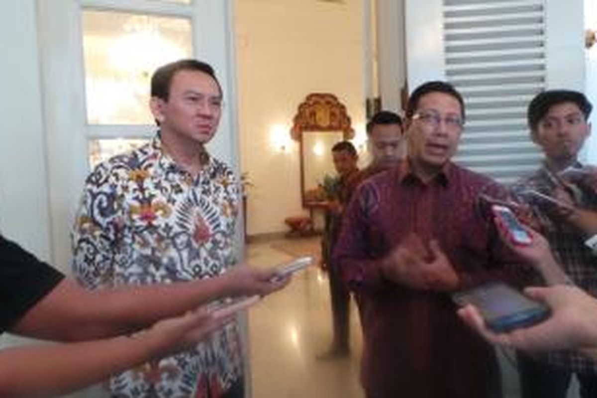 Gubernur DKI Jakarta Basuki Tjahaja Purnama bersama Menteri Agama Lukman Hakim Saifuddin, di Balai Kota, Senin (5/10/2015). 