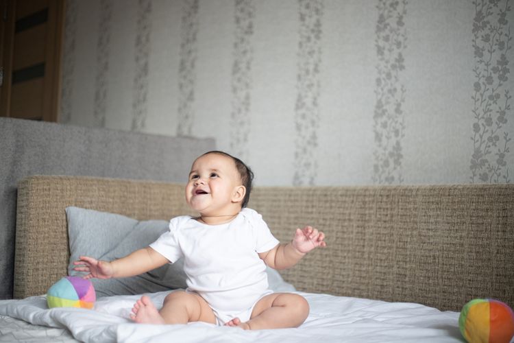 Cuaca Ekstrem, Para Orang Tua di Inggris Sewa Hotel Ber-AC demi Keselamatan Bayi
