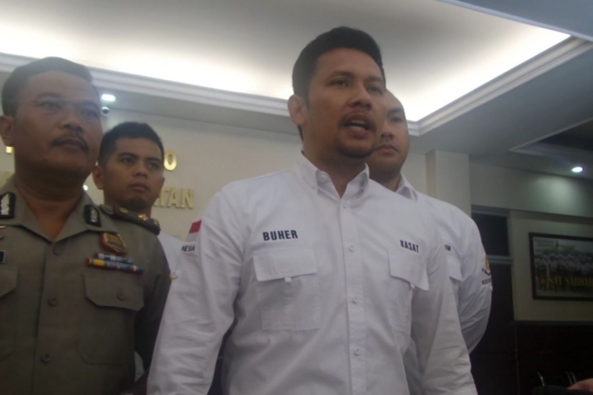 Kasat Reskrim Polres Jakarta Selatan, AKBP Budi Hermanto, saat menjelaskan penetapan tersangka Nikita Mirzani di Mapolresta Jakarta Selatan, Kamis (30/3/2017).