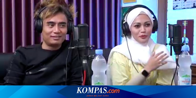 Cerita 17 Tahun Pernikahan Charly van Houten, 2 Kali Digugat Cerai tapi Tetap Bertahan - Vimarsana News